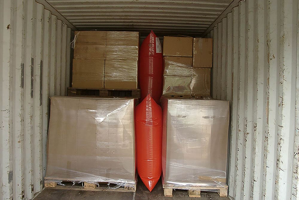 Container met stuwzakken